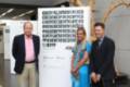 De izda adcha, el Dr. Aldolfo Bermúdez, Mariola Vargas y Francisco Fernández antes de inaugurar la exposición